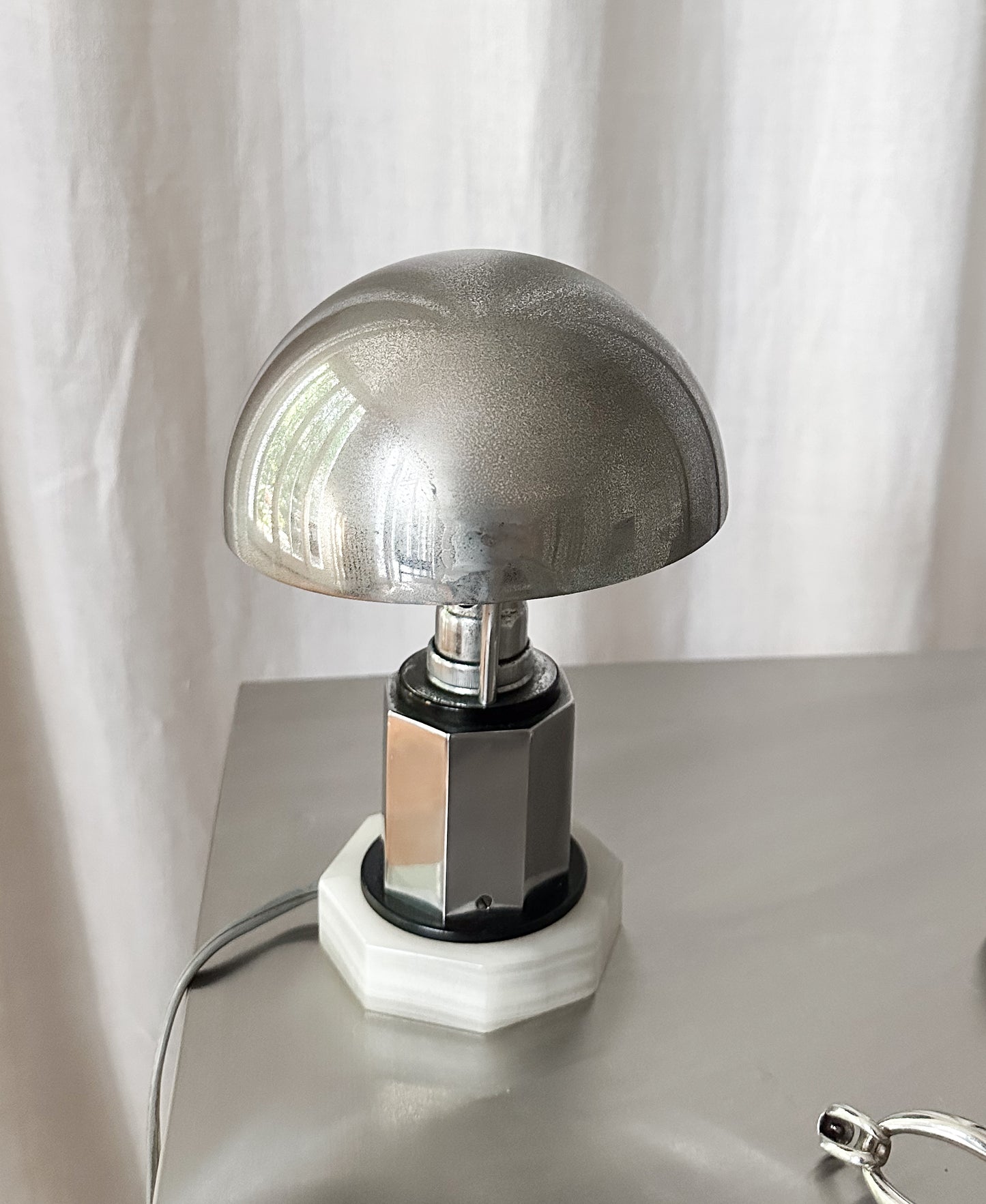 LAMP C1930