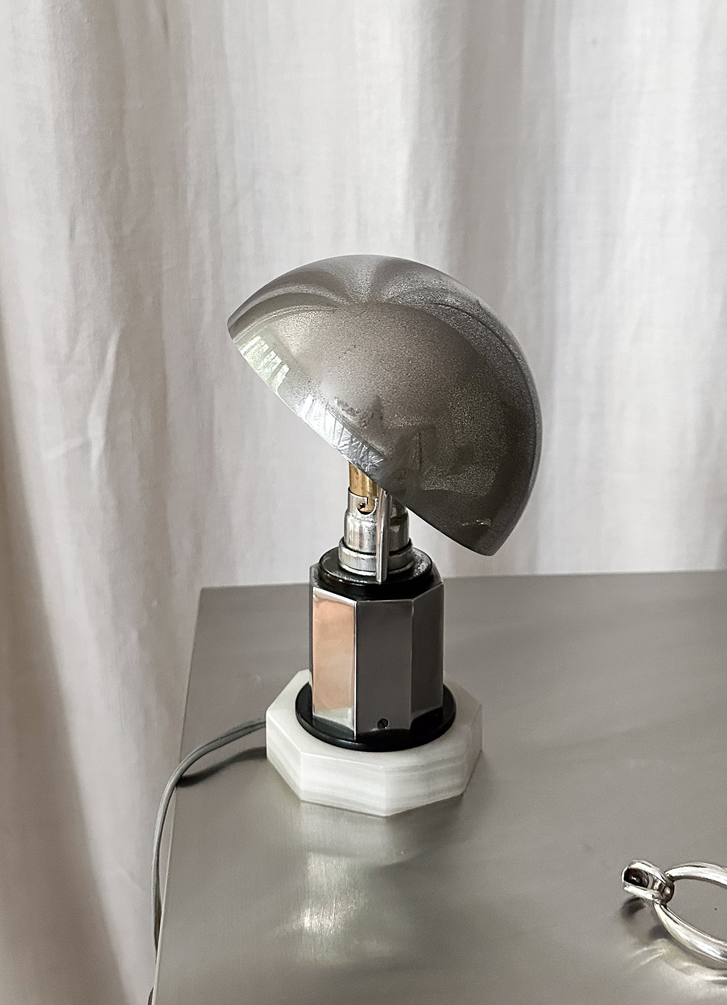 LAMP C1930